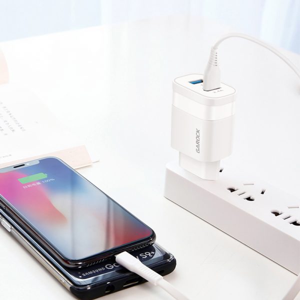 QC3.0 and 2.1A 28 Watt Charger dual USB